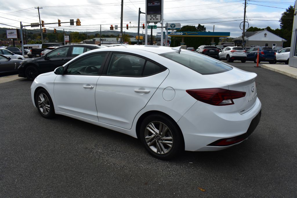 2019 Hyundai Elantra Image 5