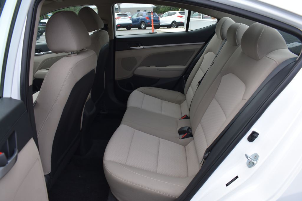 2019 Hyundai Elantra Image 16