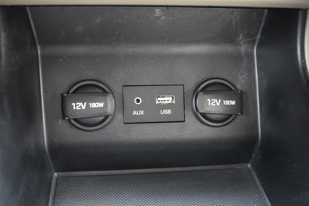 2019 Hyundai Elantra Image 20
