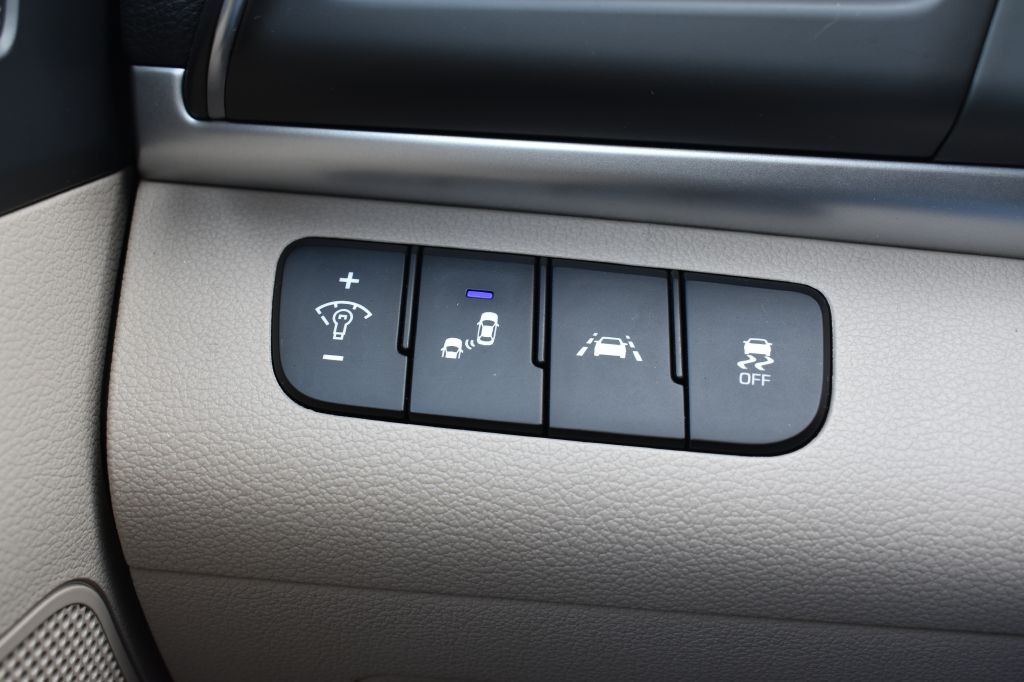 2019 Hyundai Elantra Image 21