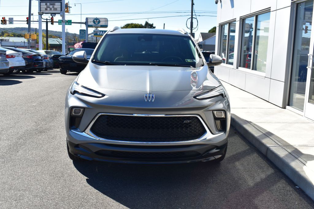 2024 Buick Enclave Image 2