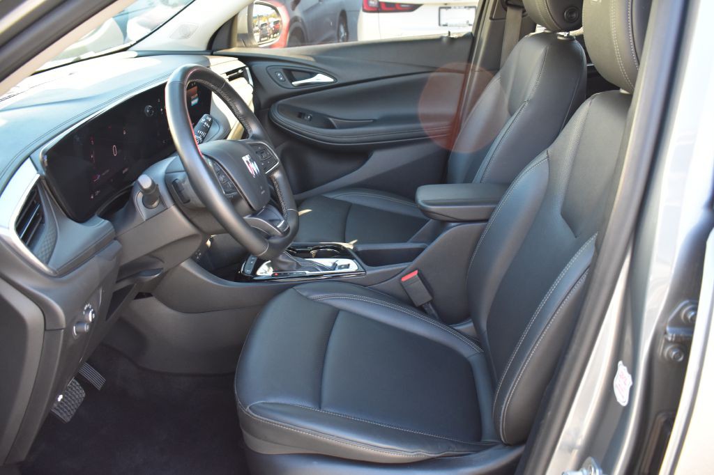 2024 Buick Enclave Image 15