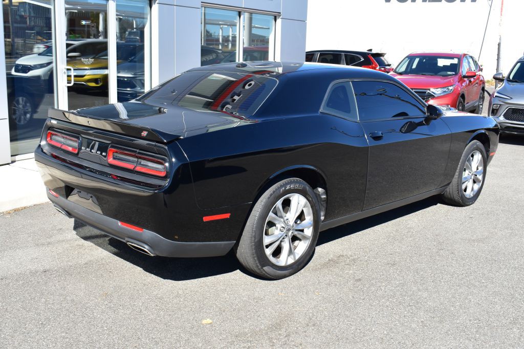 2023 Dodge Challenger Image 8