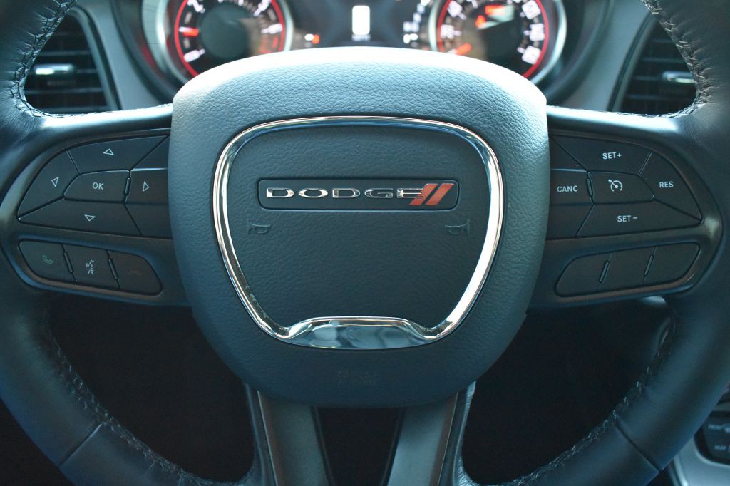 2023 Dodge Challenger Image 19