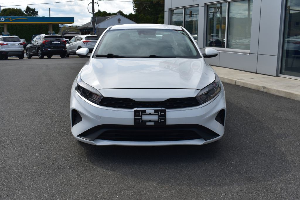 2023 Kia Forte Image 2