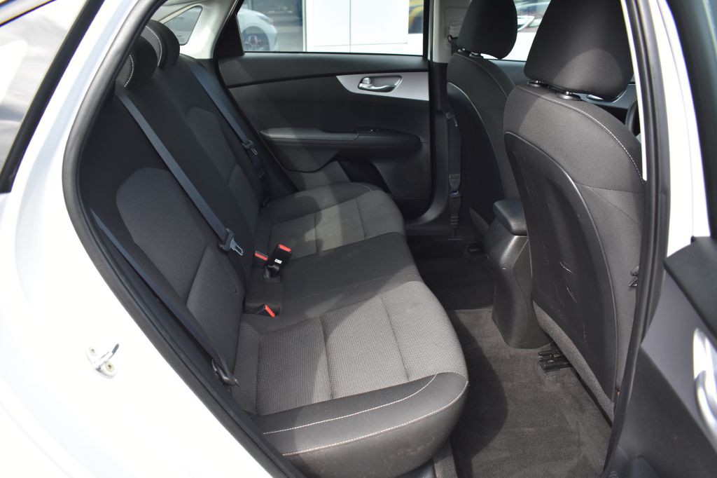 2023 Kia Forte Image 19