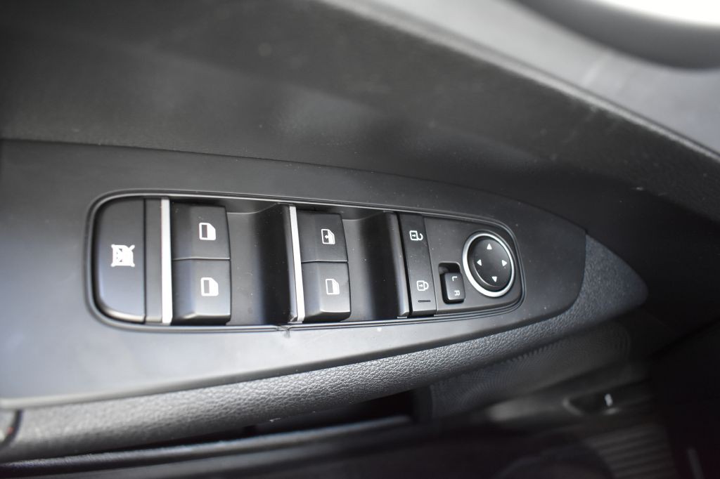 2023 Kia Forte Image 21
