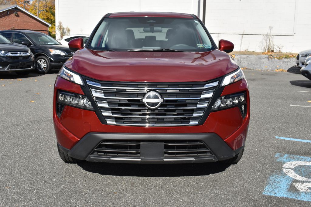 2024 Nissan Rogue Image 2