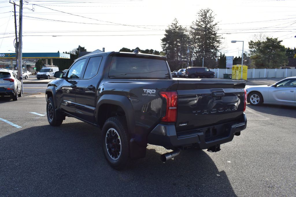 2025 Toyota Tacoma Image 8