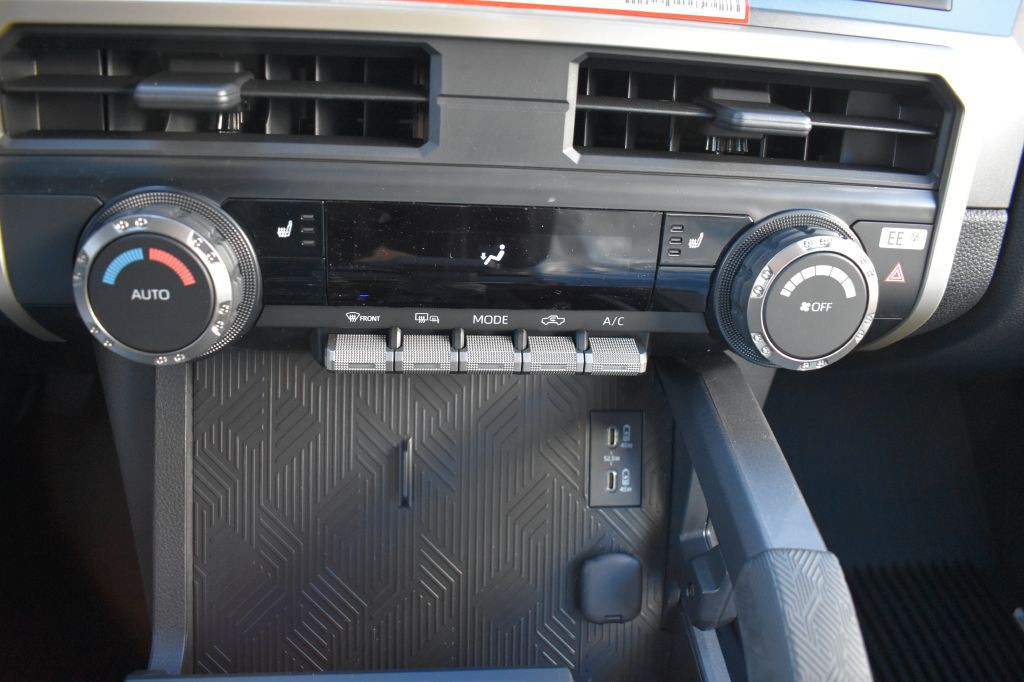 2025 Toyota Tacoma Image 24