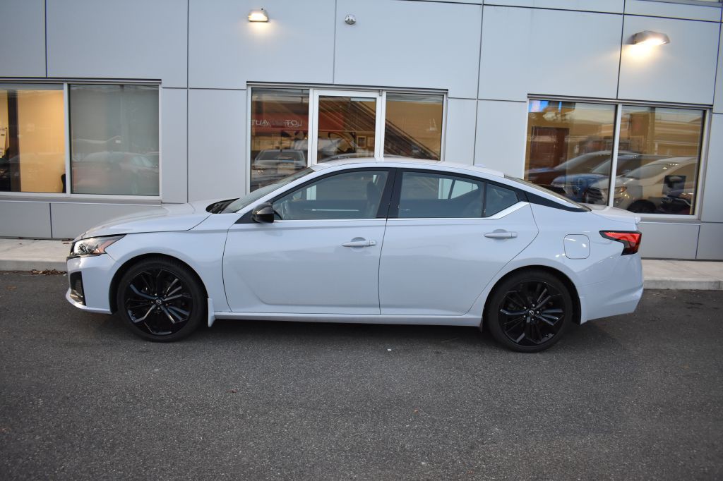 2023 Nissan Altima Image 6