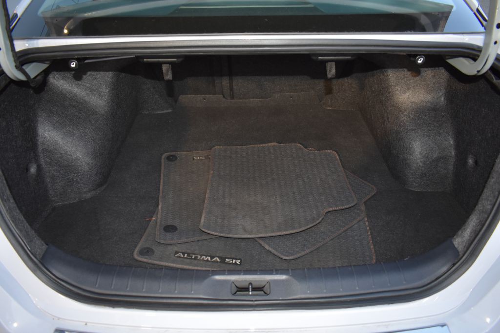 2023 Nissan Altima Image 26