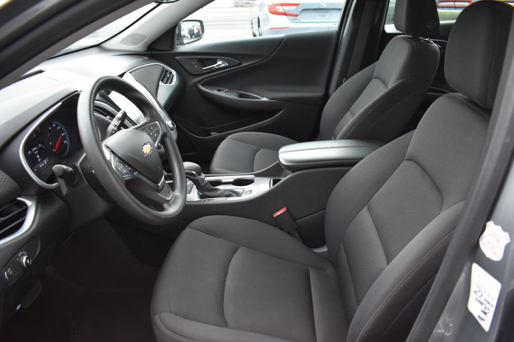 2023 Chevrolet Malibu Image 12