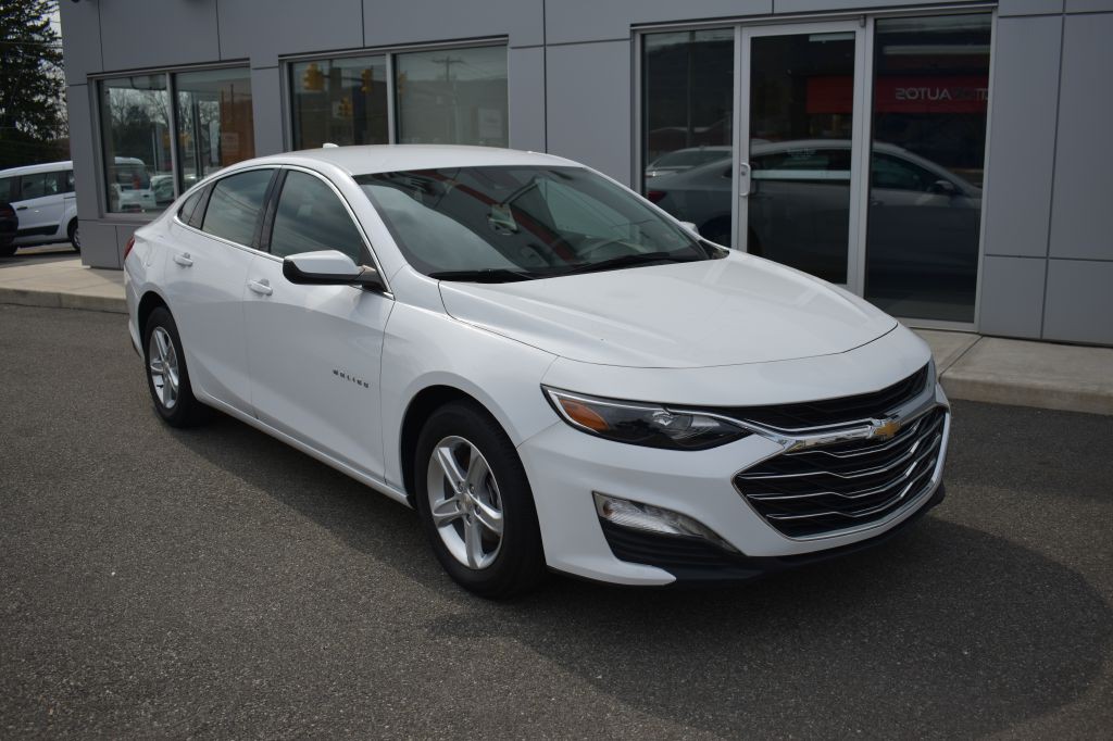 2024 Chevrolet Malibu Image 4