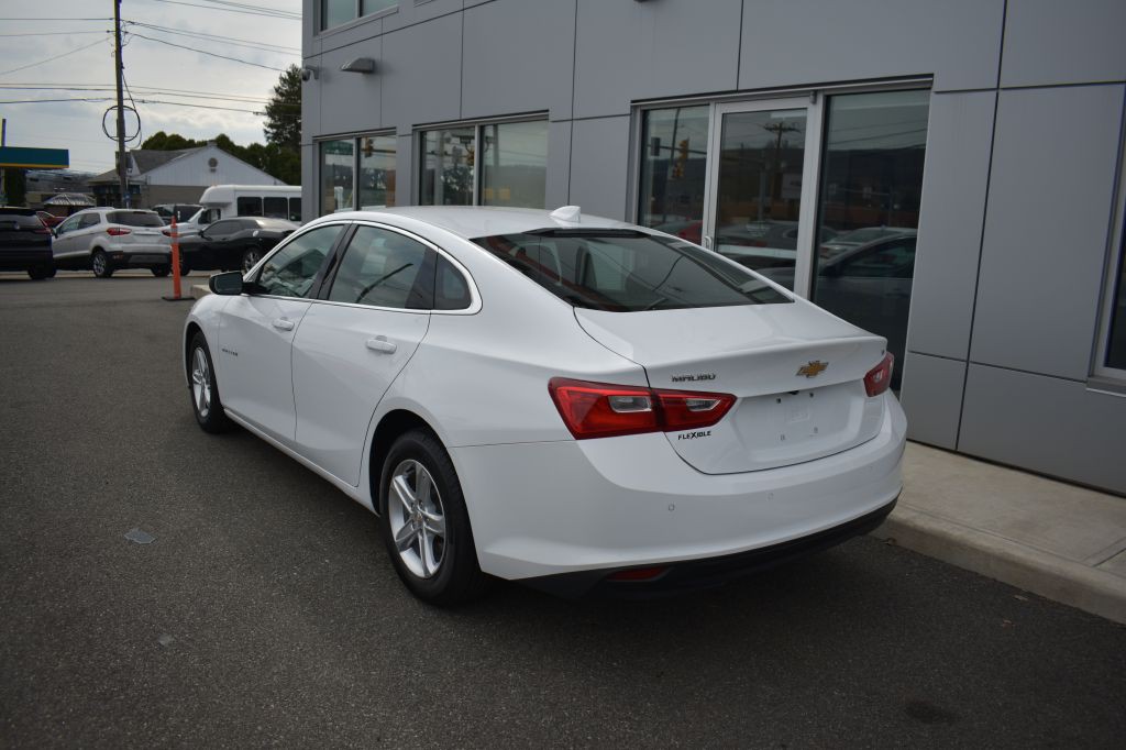 2024 Chevrolet Malibu Image 8