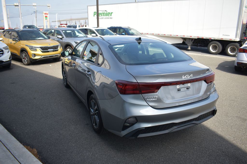 2024 Kia Forte Image 8