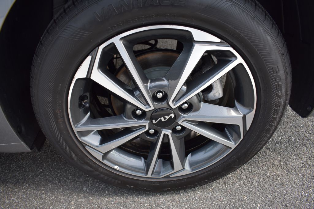 2024 Kia Forte Image 10