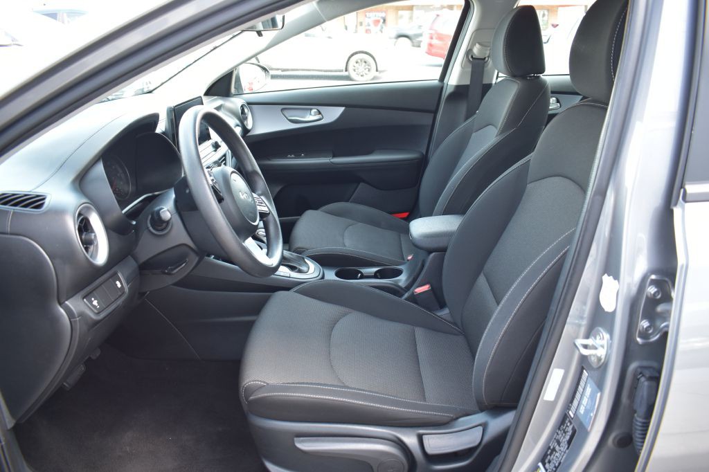 2024 Kia Forte Image 16
