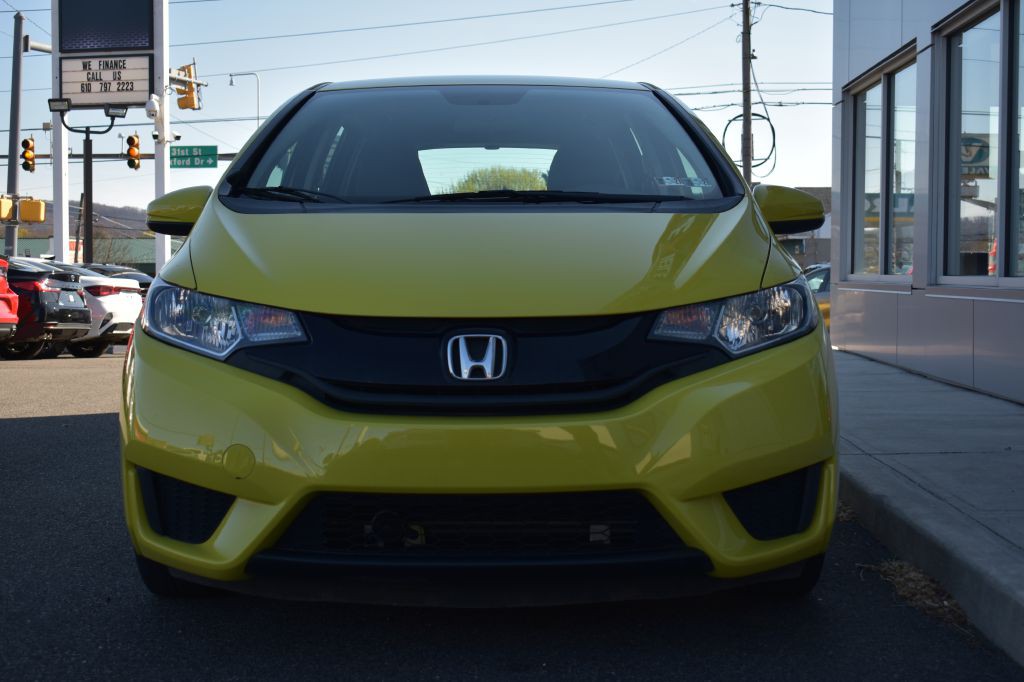 2015 Honda Fit Image 2