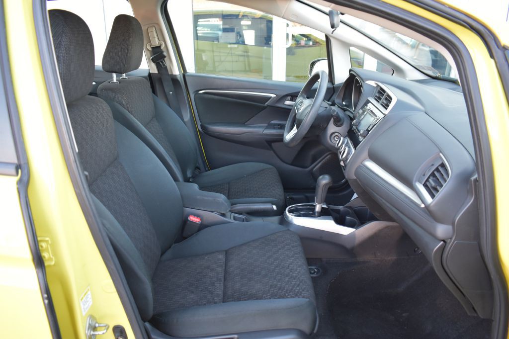 2015 Honda Fit Image 14