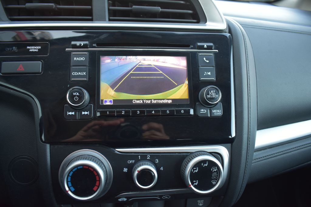 2015 Honda Fit Image 21