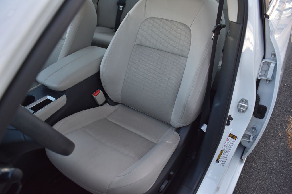 2025 Nissan Altima Image 13