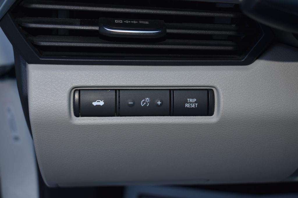 2025 Nissan Altima Image 23