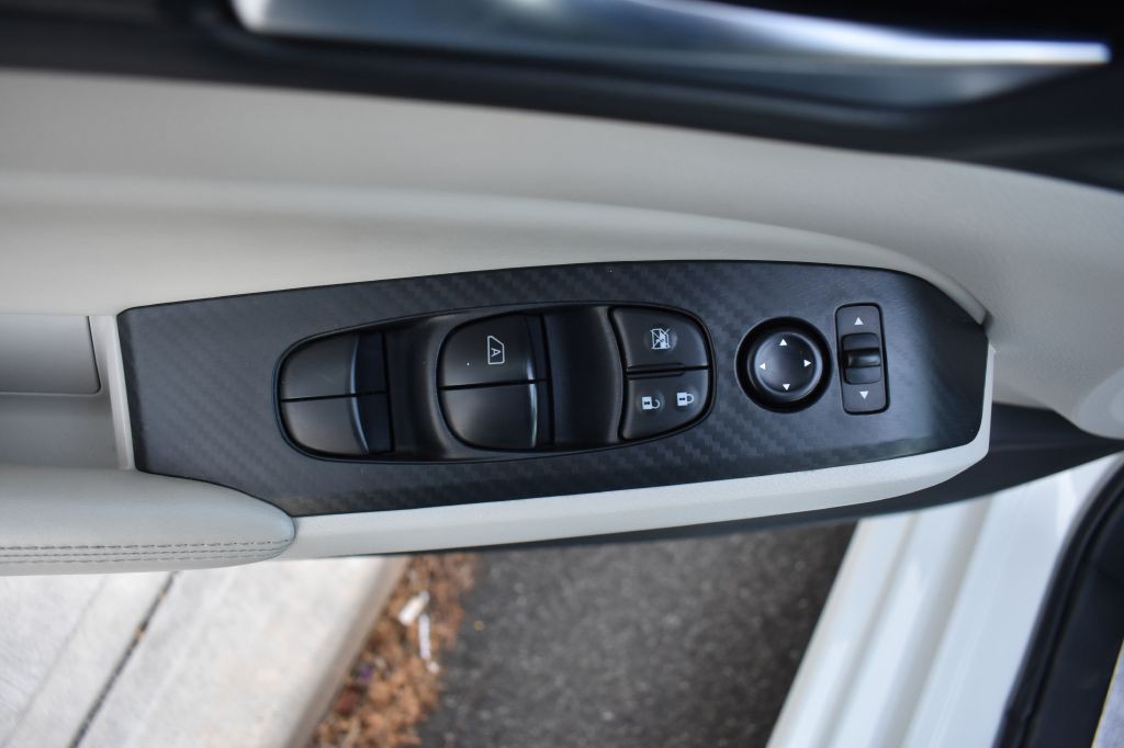 2025 Nissan Altima Image 24