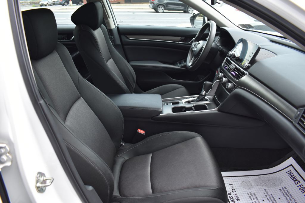 2020 Honda Accord Image 14
