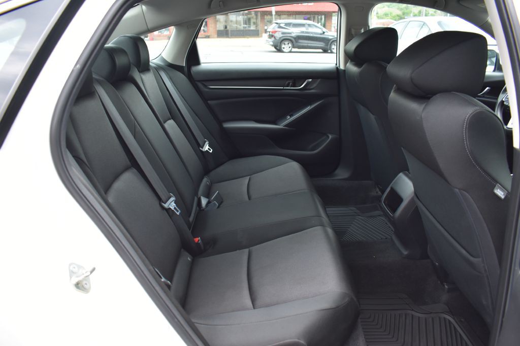 2020 Honda Accord Image 16