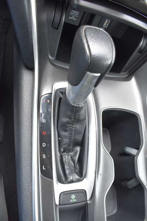 2020 Honda Accord Image 21