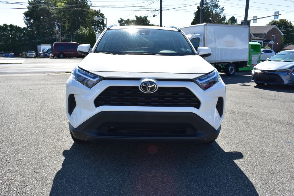 2024 Toyota Rav4 Image 1