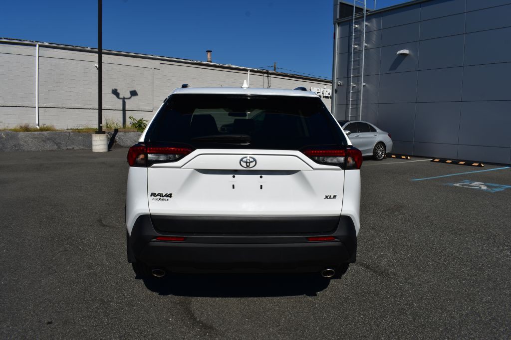 2024 Toyota Rav4 Image 8