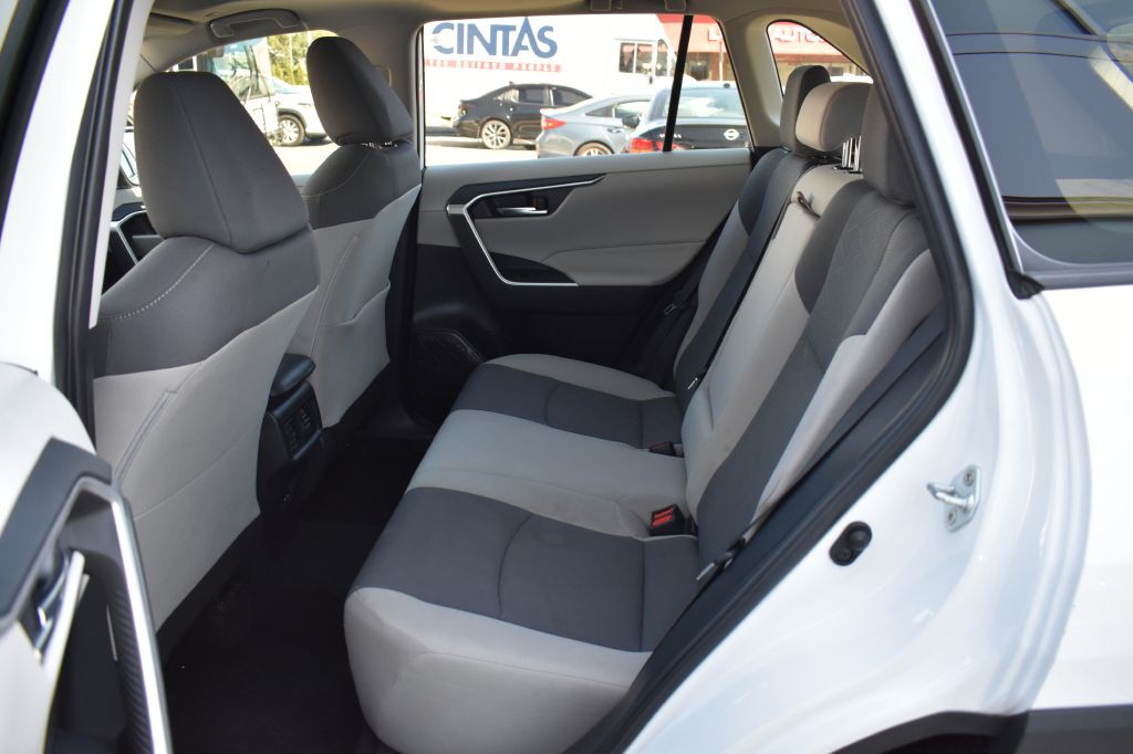 2024 Toyota Rav4 Image 16