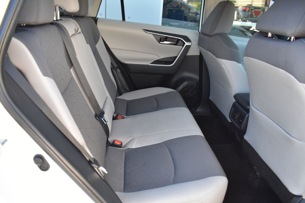 2024 Toyota Rav4 Image 17