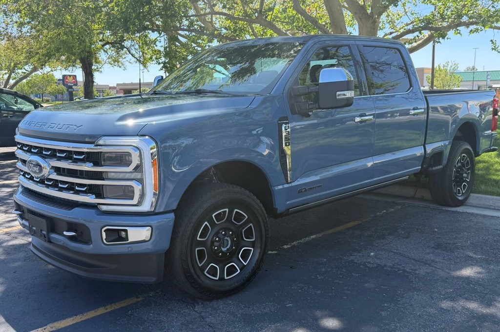 2023 Ford F-350 Image 5