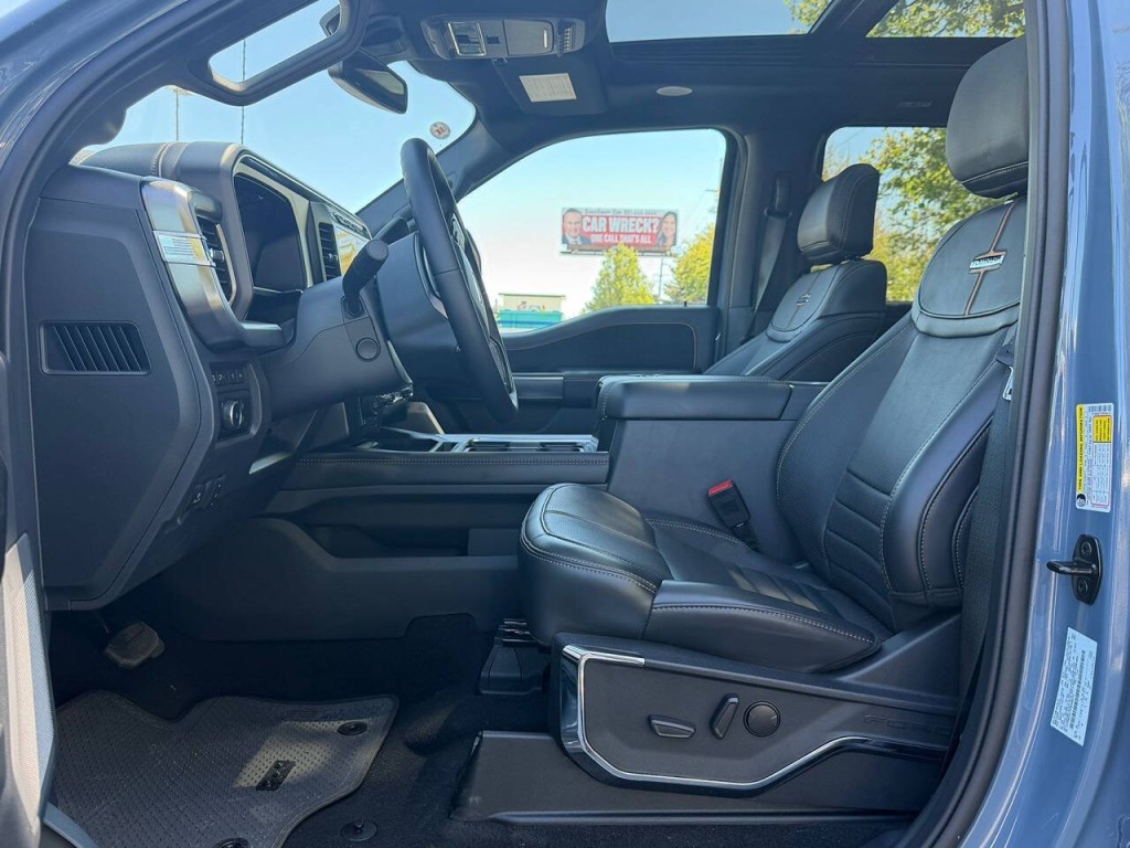 2023 Ford F-350 Image 22
