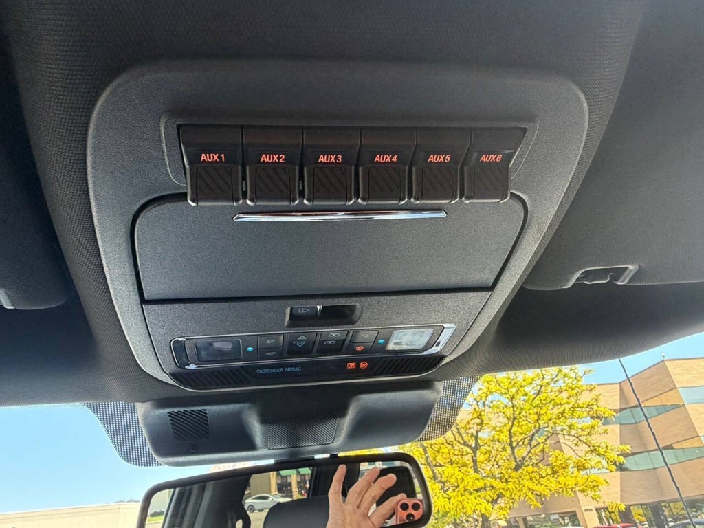 2023 Ford F-350 Image 38