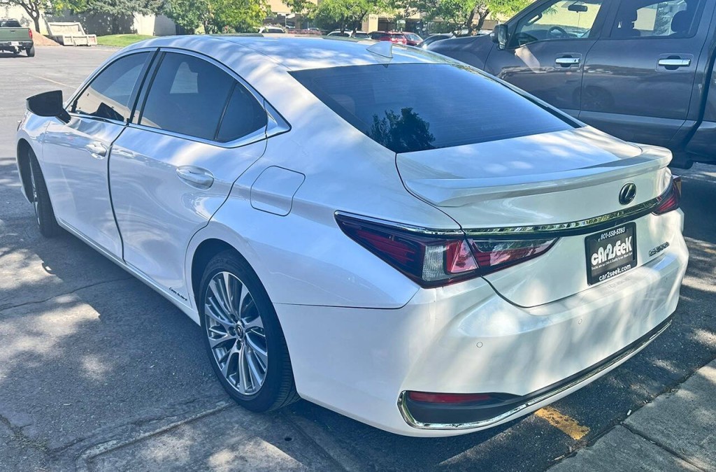 2021 Lexus ES 300 Image 8