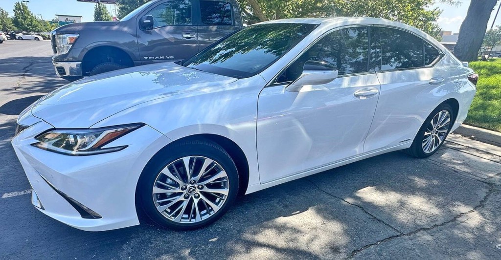 2021 Lexus ES 300 Image 10