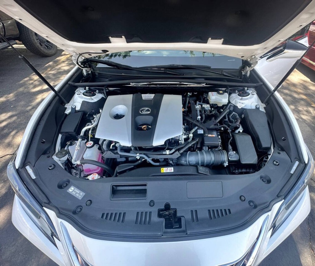 2021 Lexus ES 300 Image 29