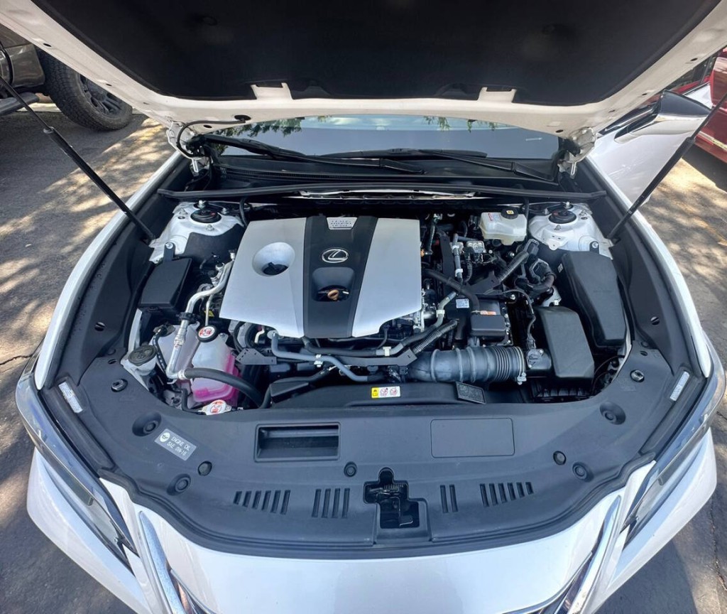 2021 Lexus ES 300 Image 29