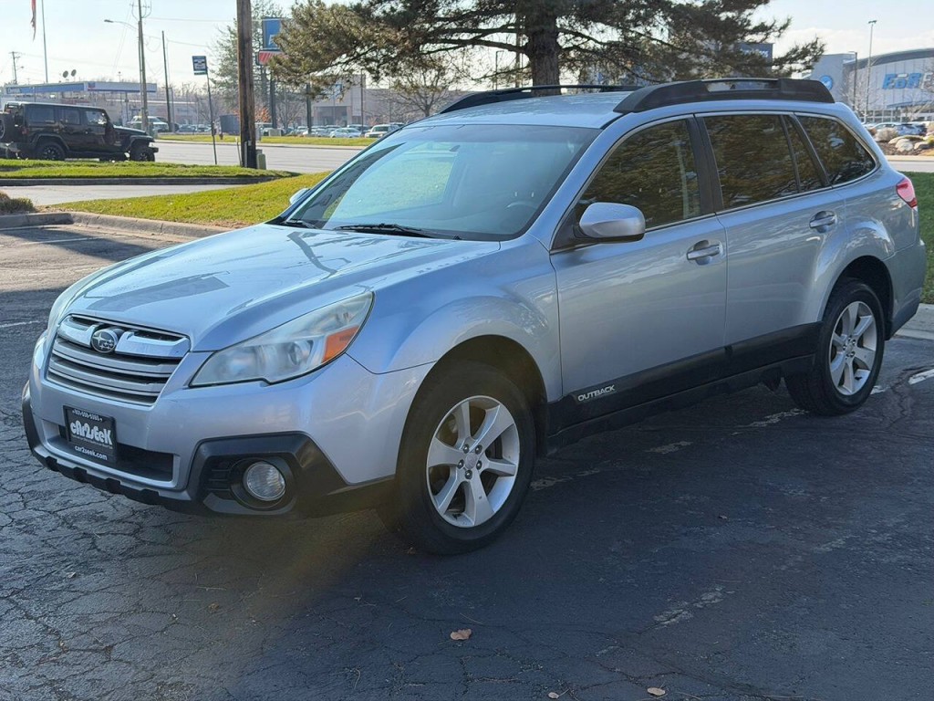 2014 Subaru Outback Image 8