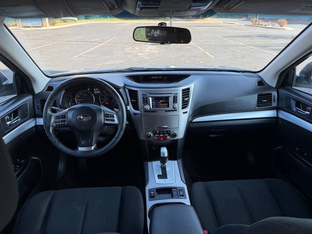 2014 Subaru Outback Image 16