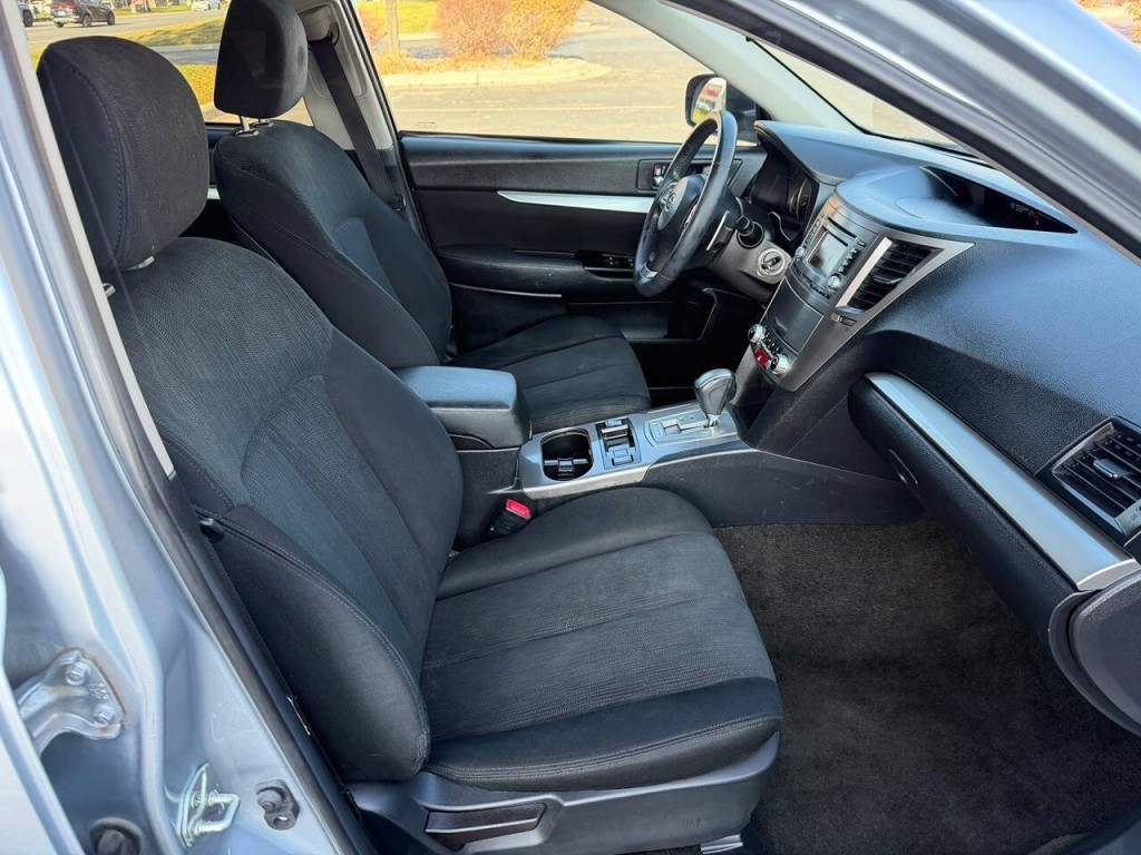 2014 Subaru Outback Image 19