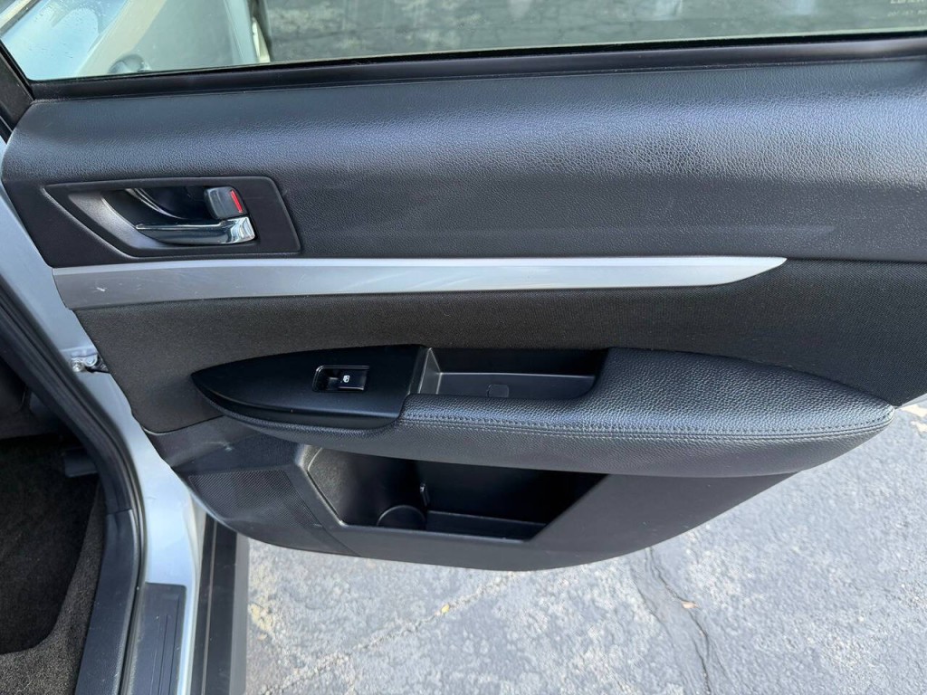 2014 Subaru Outback Image 20