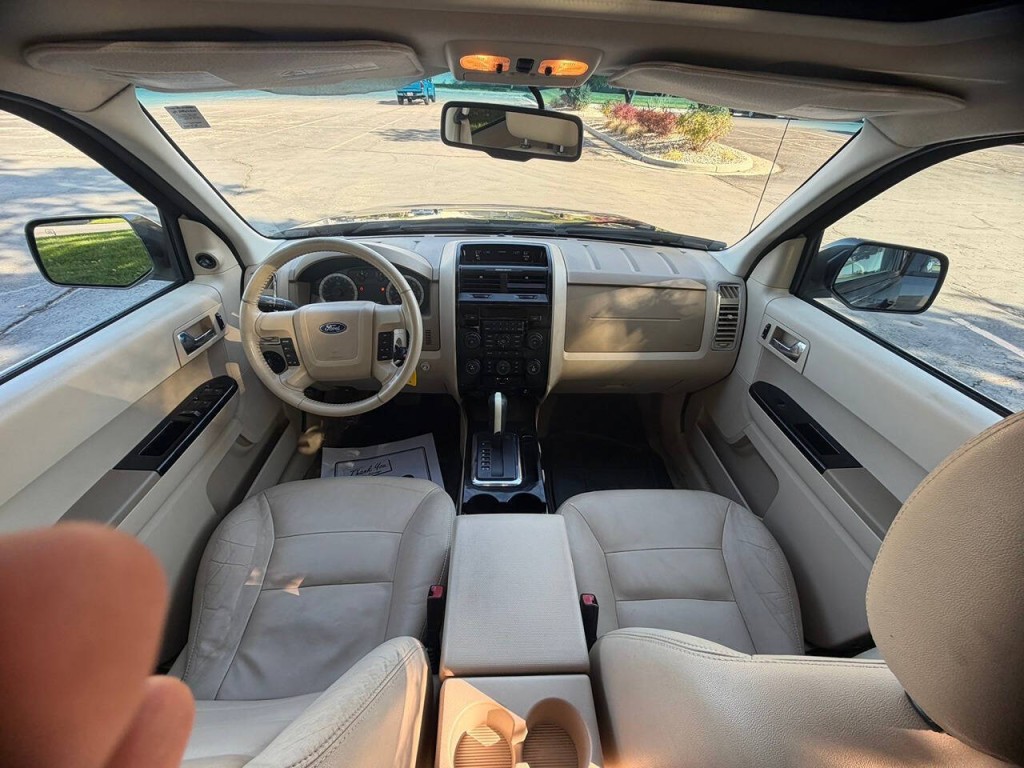 2008 Ford Escape Image 28
