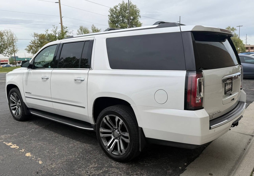 2018 GMC Yukon Image 4