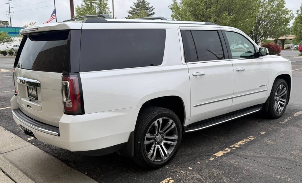 2018 GMC Yukon Image 6