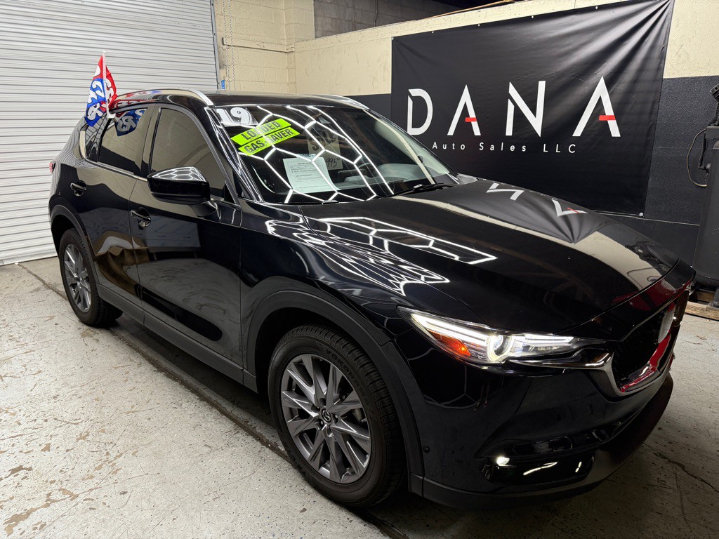 2019 Mazda CX-5 Image 1